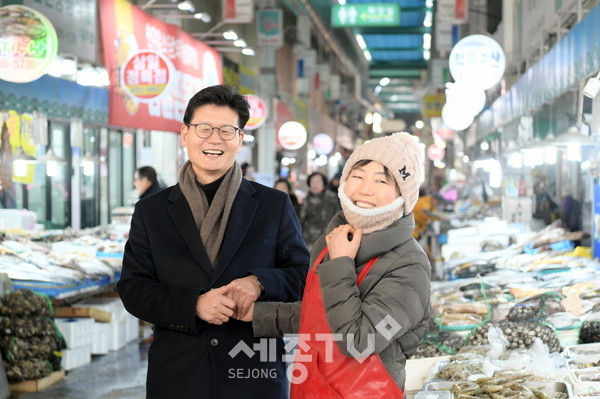 산성시장 상인 격려 방문