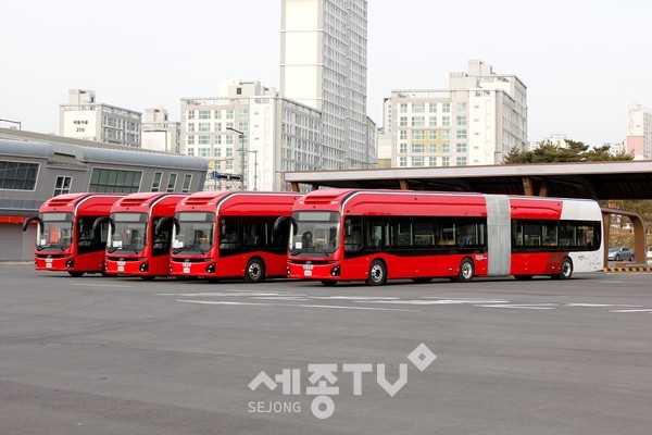 전기굴절버스-바로타.