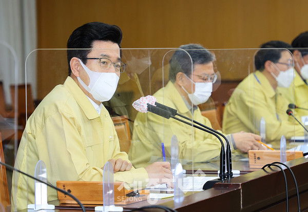허태정 대전시장 코로나 극복 경제활성화 정책 적극행정으로 전방위 추진.(사진=대전시)