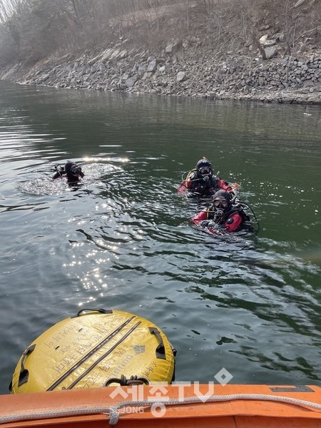 대덕소방서, 행락철 대비 수난구조 훈련 실시.(사진=대전시)