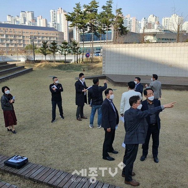 누리빛공원 시설개선 주민협의체 회의.(사진=세종시의회)