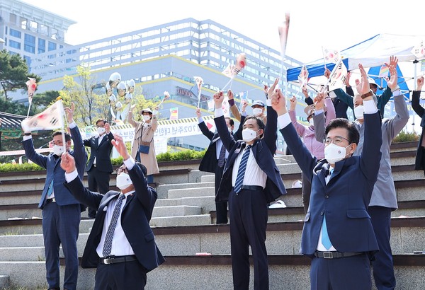 허태정 시장,대한민국임시정부 수립 기념식 참석(우측 허태정 시장)