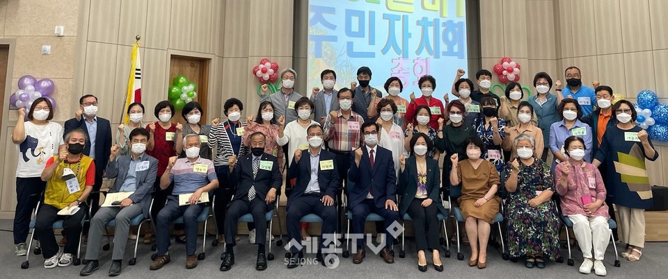 대전 서구(구청장 장종태) 갈마1동 주민자치회(회장 정관호)는 대한노인회 대전서구지회 2층 대강당에서 ‘2021년 갈마1동 주민총회’를 개최했다.(사진=서구청)