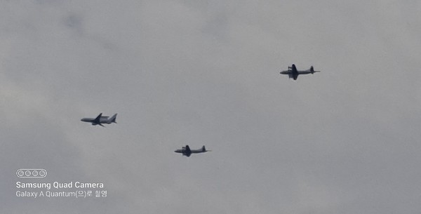 2022.9.28. 블랙이글스가 금산 하늘을 수놓을  항로를  탐색하고 있는 비행단