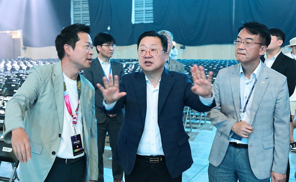2. 이장우 시장 LCK 서머 결승전 현장 방문