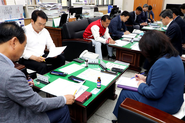 2024년 여름철 호우 태풍 대비 종합대책 간담회./사진제공=충청북도의회