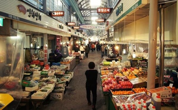 파주시는 다가오는 추석 명절을 앞두고 오는 12일까지 떡과 한과 등 건강기능식품 제조 업체 등 28개 업체를 대상으로 추석 성수식품 안전관리 실태 집중 점검에 착수했다. /사진은 본문 내용과 관련없음. (사진=일간경기DB)