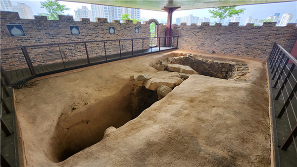 세종시 한솔동 백제고분 역사공원에 위치한 ‘세종 한솔동 고분군’ 횡혈식 석실분1호/(사진제공=문화체육관광국 문화유산과)