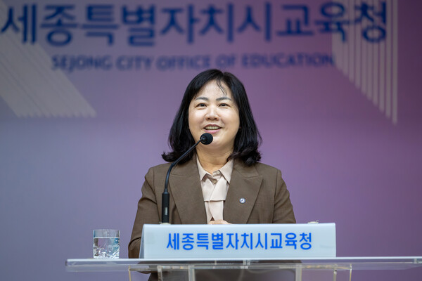 구연희 교육감 권한대행이 27일 오전에 열린 부임식에서 인사말씀을 하고 있다./사진제공=세종시교육청