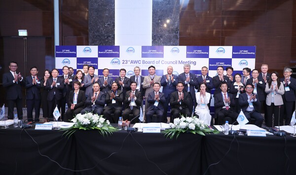 제23차 AWC 이사회 개최 기념촬영 모습/사진제공=한국수자원공사