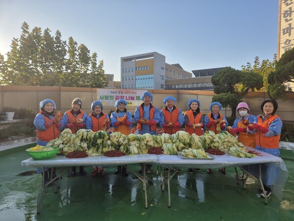 대전 중구 대흥동 복지만두레 주관, '이웃사랑 김장나눔' 행사 개최 모습/사진제공=대전중구청