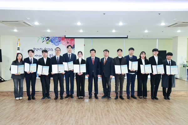 신규임용자 기념사진