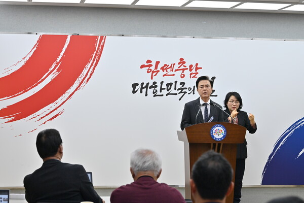 김태흠 충남지사가 대통령에 ‘특례 반영 결단’을 촉구하고 있다./사진제공=충남도청