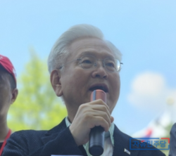 성명을 발표하는 자유민주당 고영주 대표