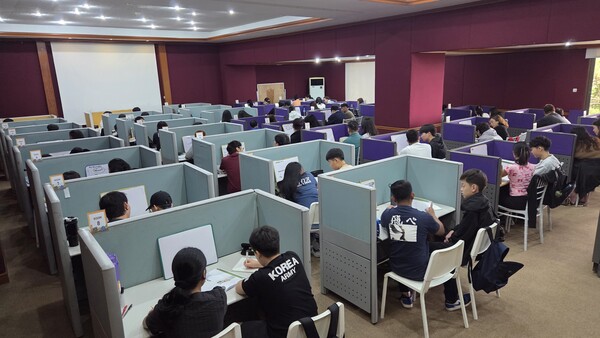 해외어학연수 현지 교육 모습/사진제공=금산군